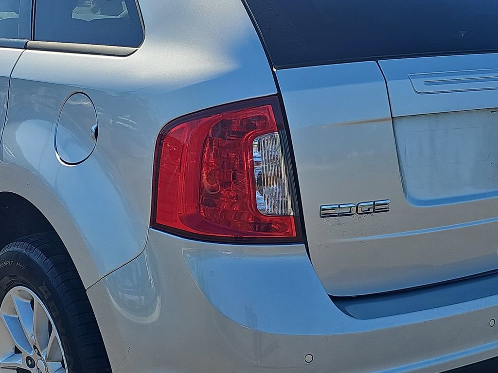 Used 2014 Ford Edge SE w/ Equipment Group 101A FWD image 31