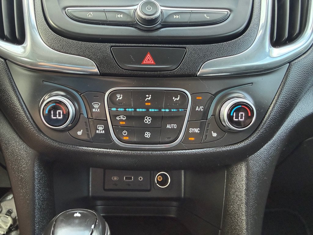Used 2019 Chevrolet Equinox LT FWD image 30