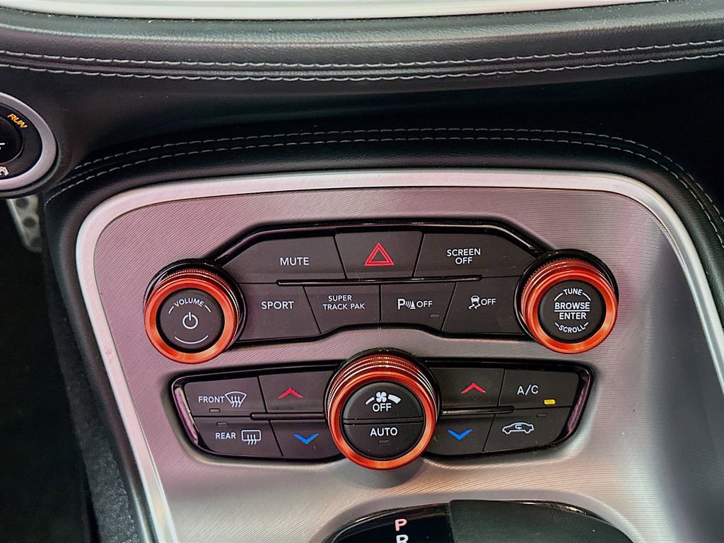 Used 2022 Dodge Challenger R/T w/ Plus Package image 15