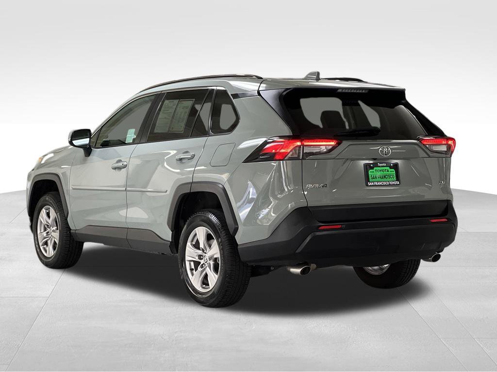 Certified 2022 Toyota RAV4 XLE w/ Convenience Package FWD image 3