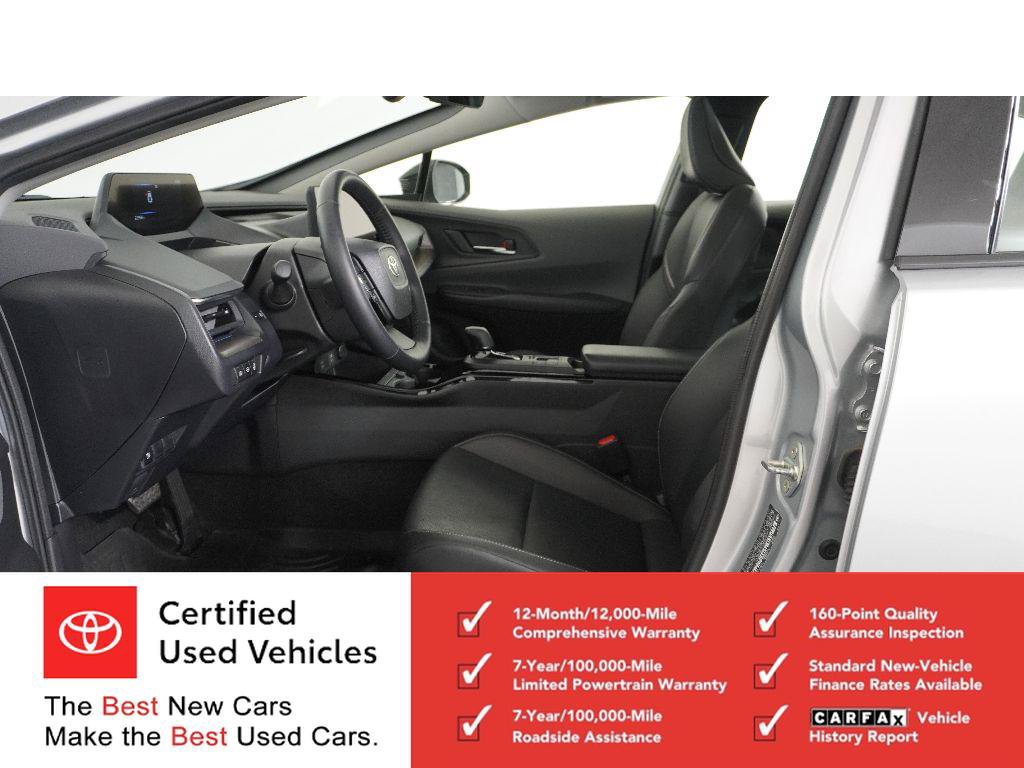 Used 2025 Toyota Prius XLE AWD/4WD image 12