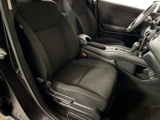 Used 2018 Honda HR-V LX image 30