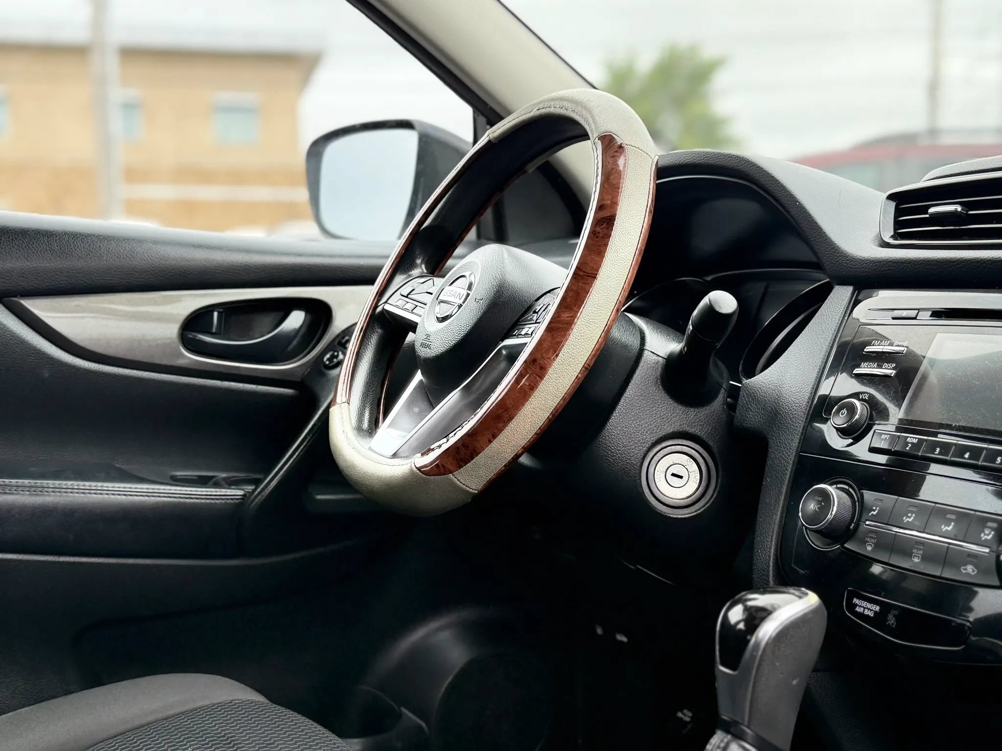 Used 2018 Nissan Rogue Sport S AWD/4WD image 25