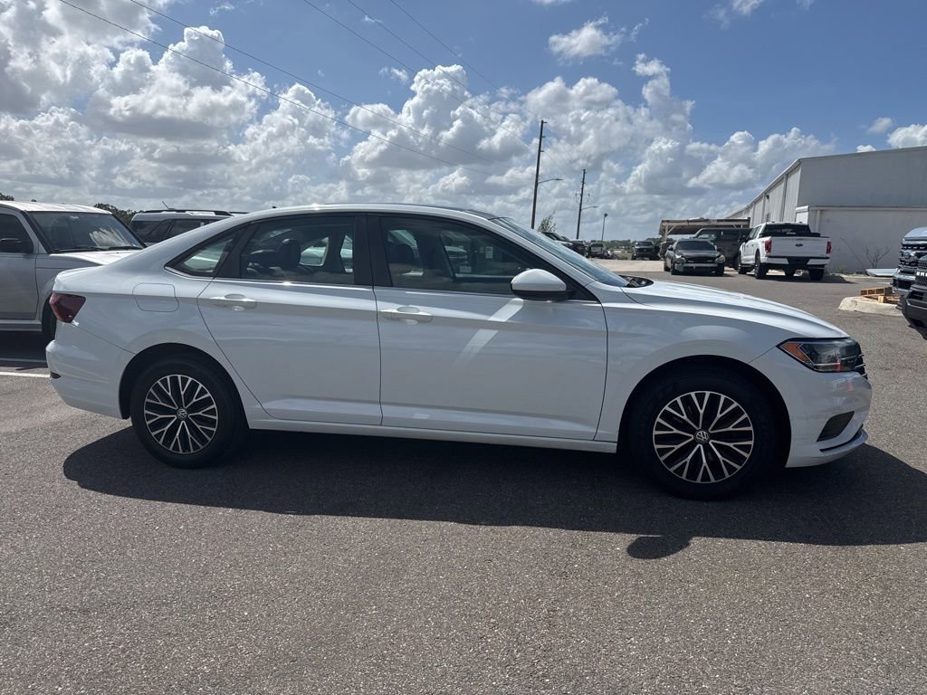 Used 2019 Volkswagen Jetta SE w/ Cold Weather Package image 1