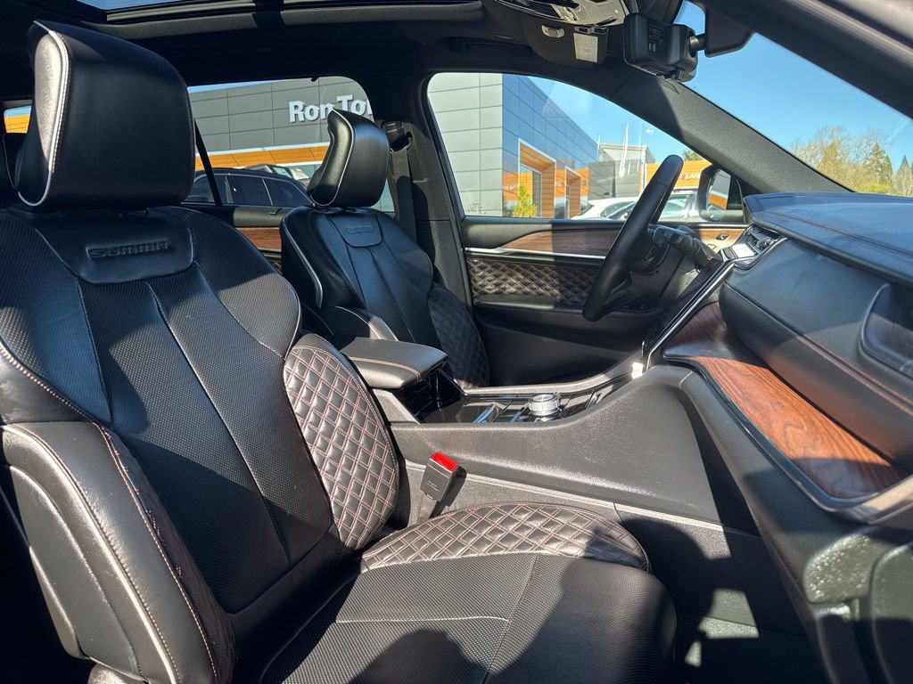 Used 2024 Jeep Grand Cherokee L Summit w/ Advanced Protech Group IV image 29