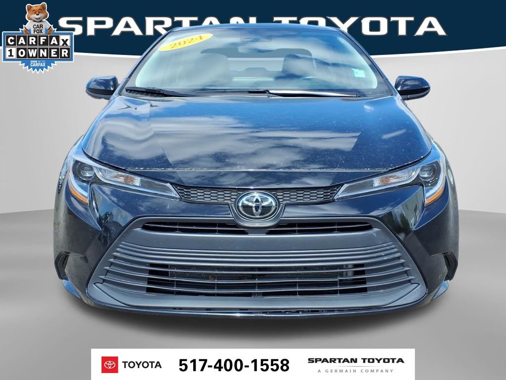 Used 2024 Toyota Corolla LE FWD image 3