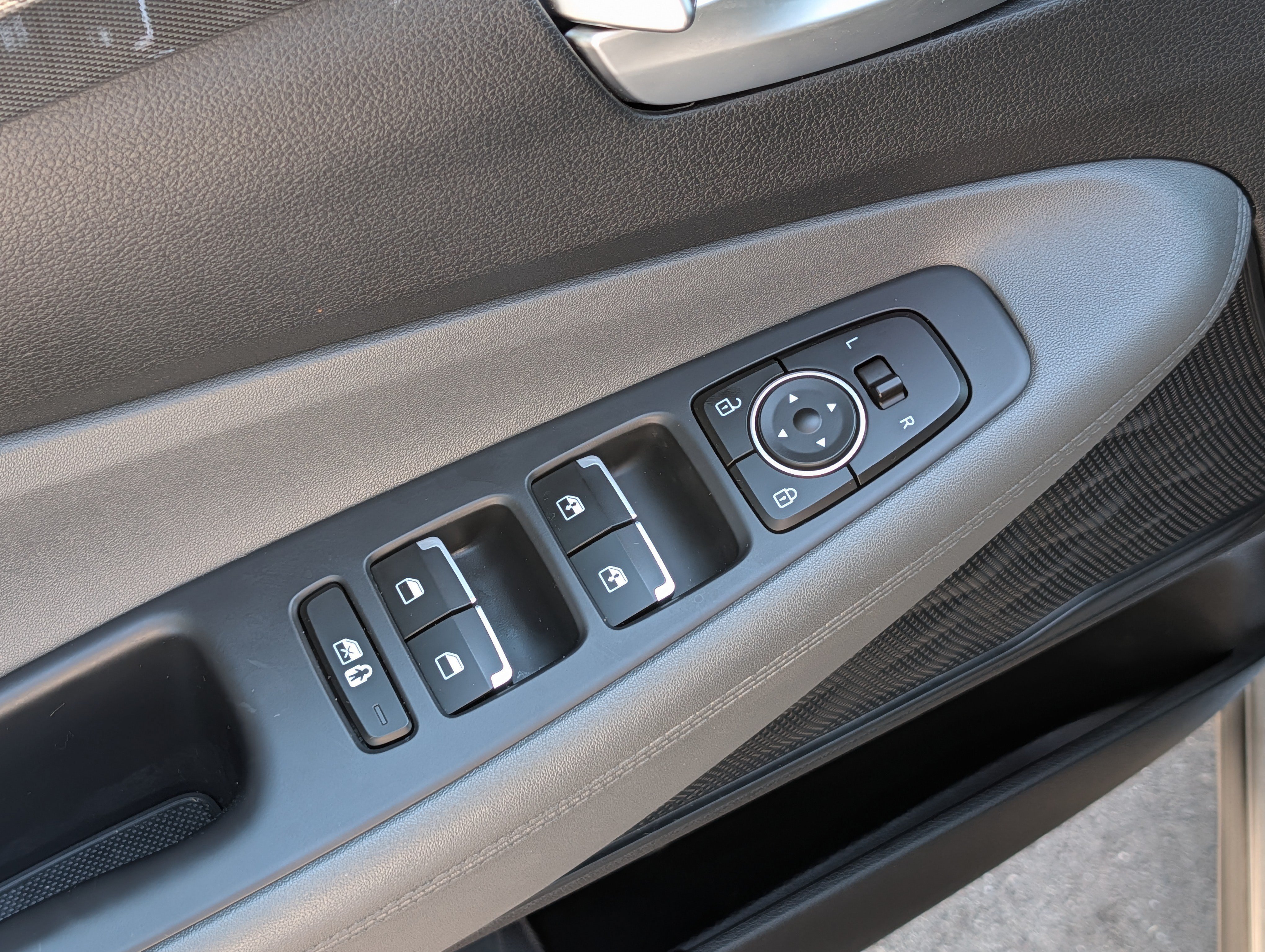 Certified 2023 Hyundai Santa Fe SEL AWD/4WD image 19