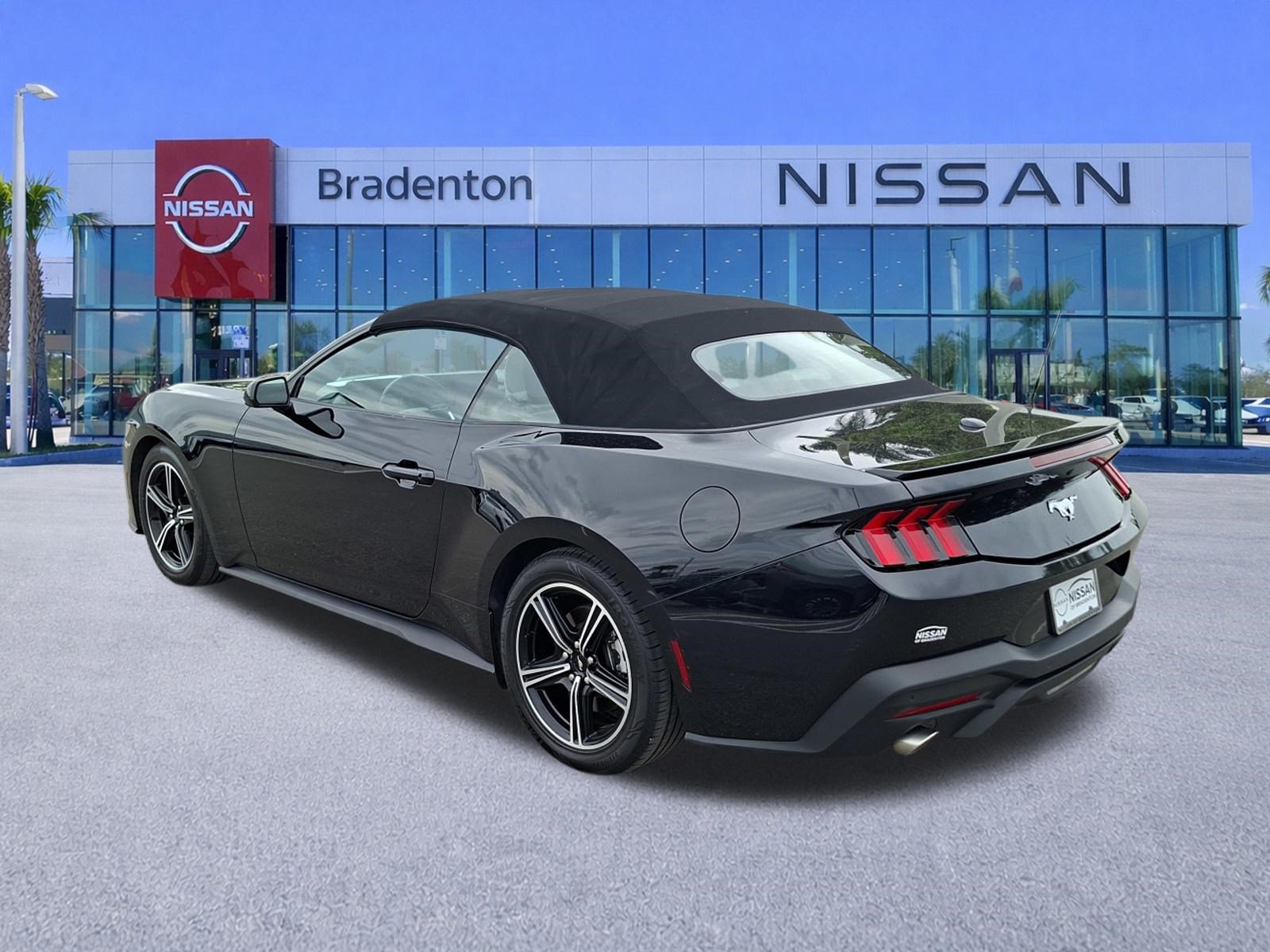 Used 2024 Ford Mustang Premium RWD image 7
