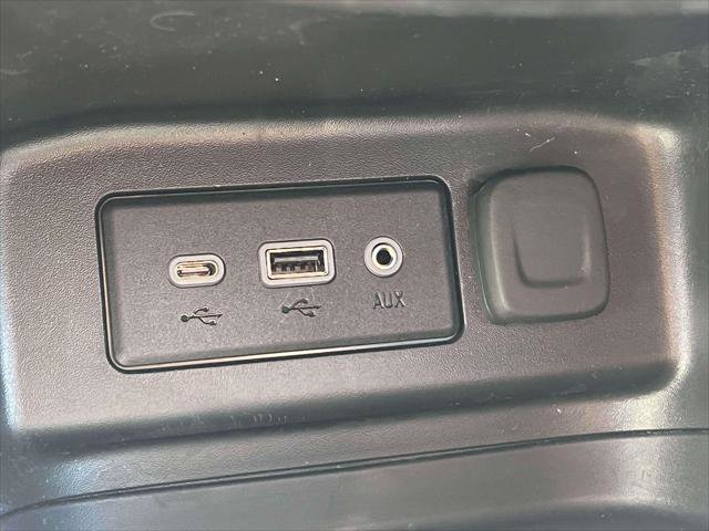 Used 2023 Chevrolet Equinox LT image 30