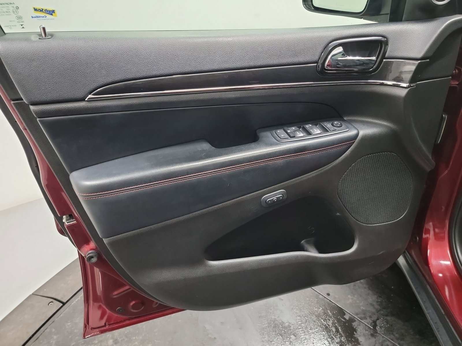 Used 2021 Jeep Grand Cherokee Trailhawk w/ Trailhawk Luxury Group image 11