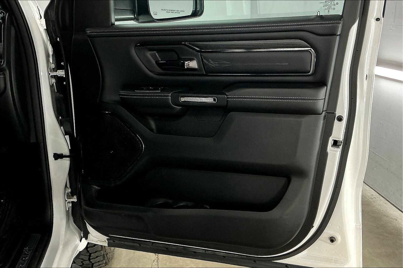 Used 2024 RAM 1500 Limited w/ Trailer Tow Group image 25