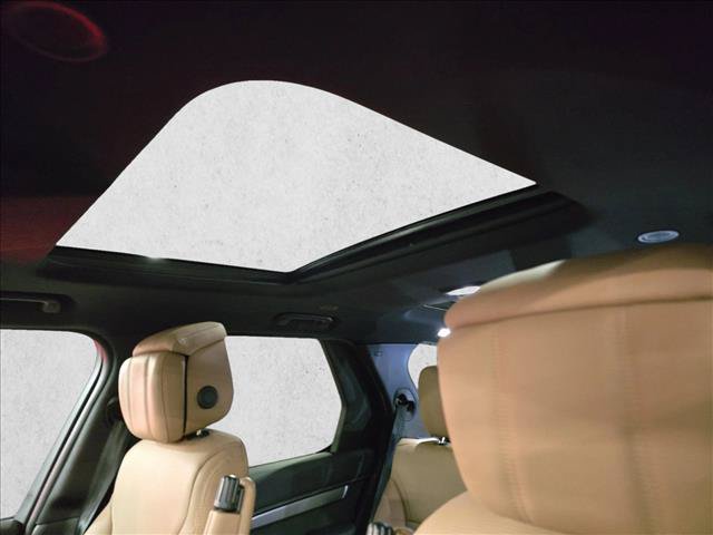 New 2025 Land Rover Discovery Dynamic SE AWD/4WD image 30