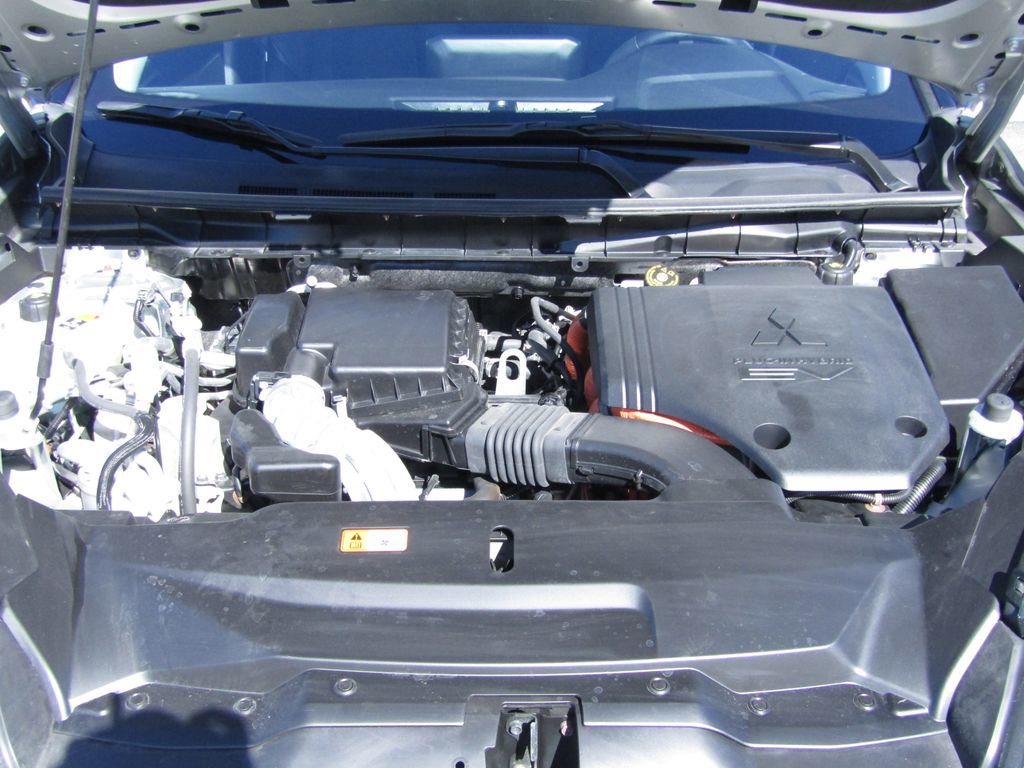 Used 2023 Mitsubishi Outlander SE image 33