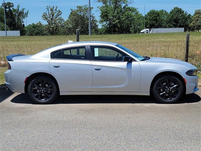 New 2022 Dodge Charger SXT w/ Blacktop Package image 4