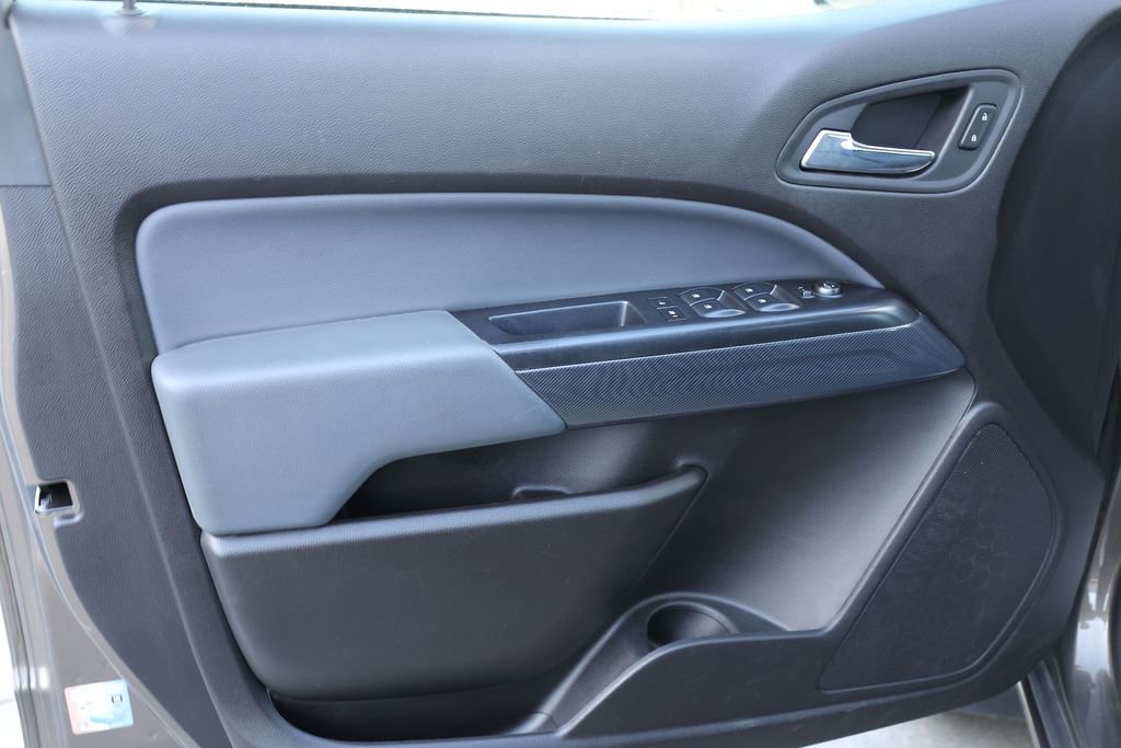 Used 2017 Chevrolet Colorado Z71 image 10