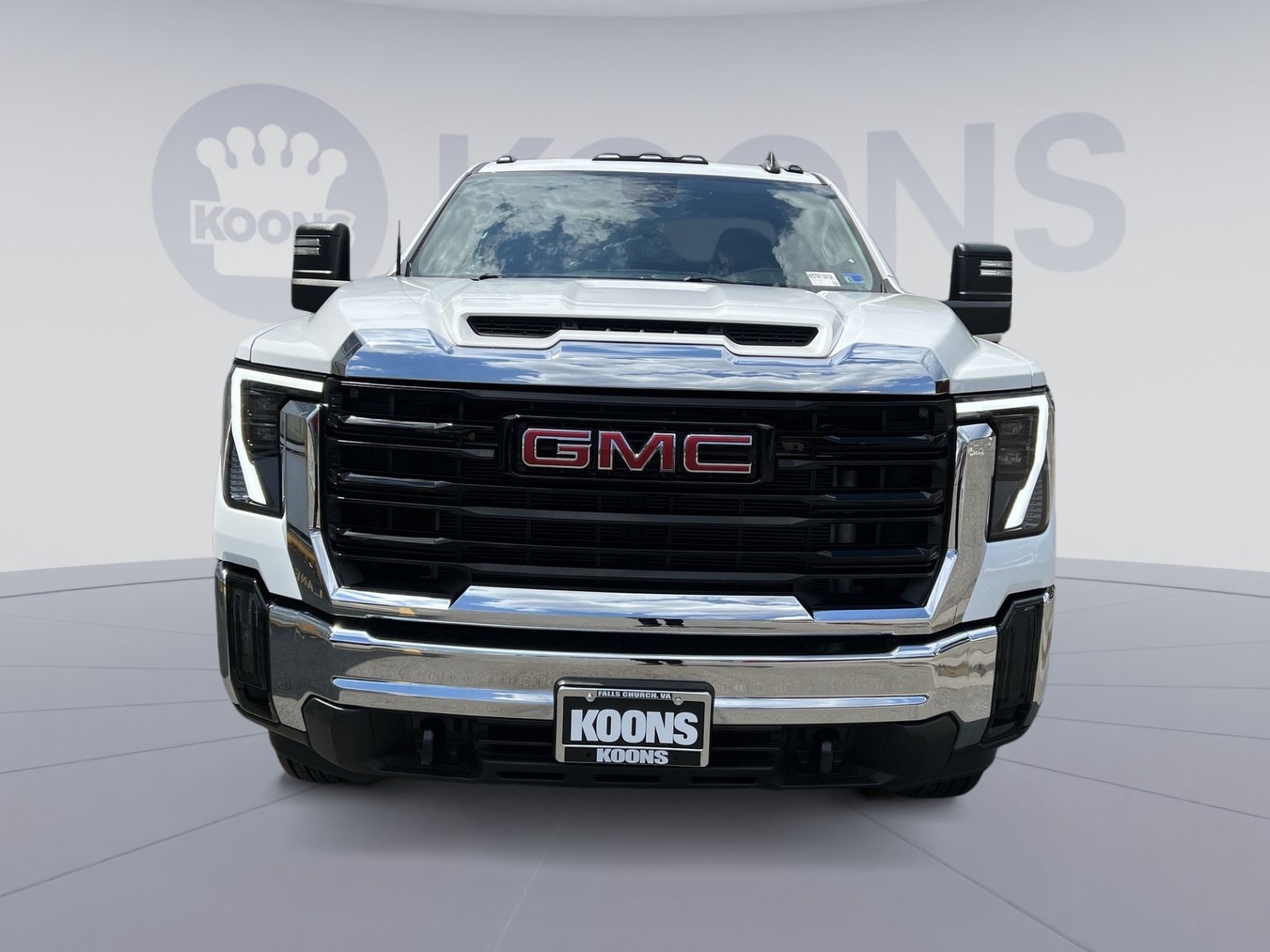 Used 2024 GMC Sierra 2500 Pro w/ Convenience Package AWD/4WD image 4