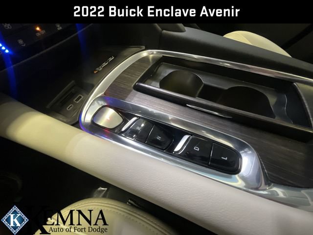 Used 2022 Buick Enclave Avenir w/ Avenir Technology Package image 17