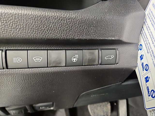 New 2025 Toyota RAV4 XLE image 31