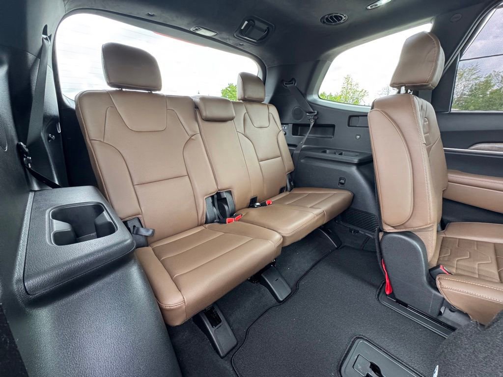 Used 2022 Kia Telluride SX w/ SX Prestige Package AWD/4WD image 34