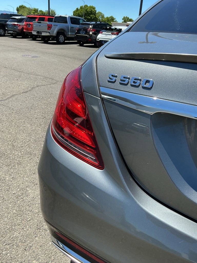 Used 2019 Mercedes-Benz S 560 Sedan image 36