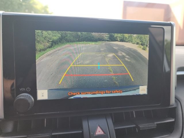 Used 2023 Toyota RAV4 XLE AWD/4WD image 24