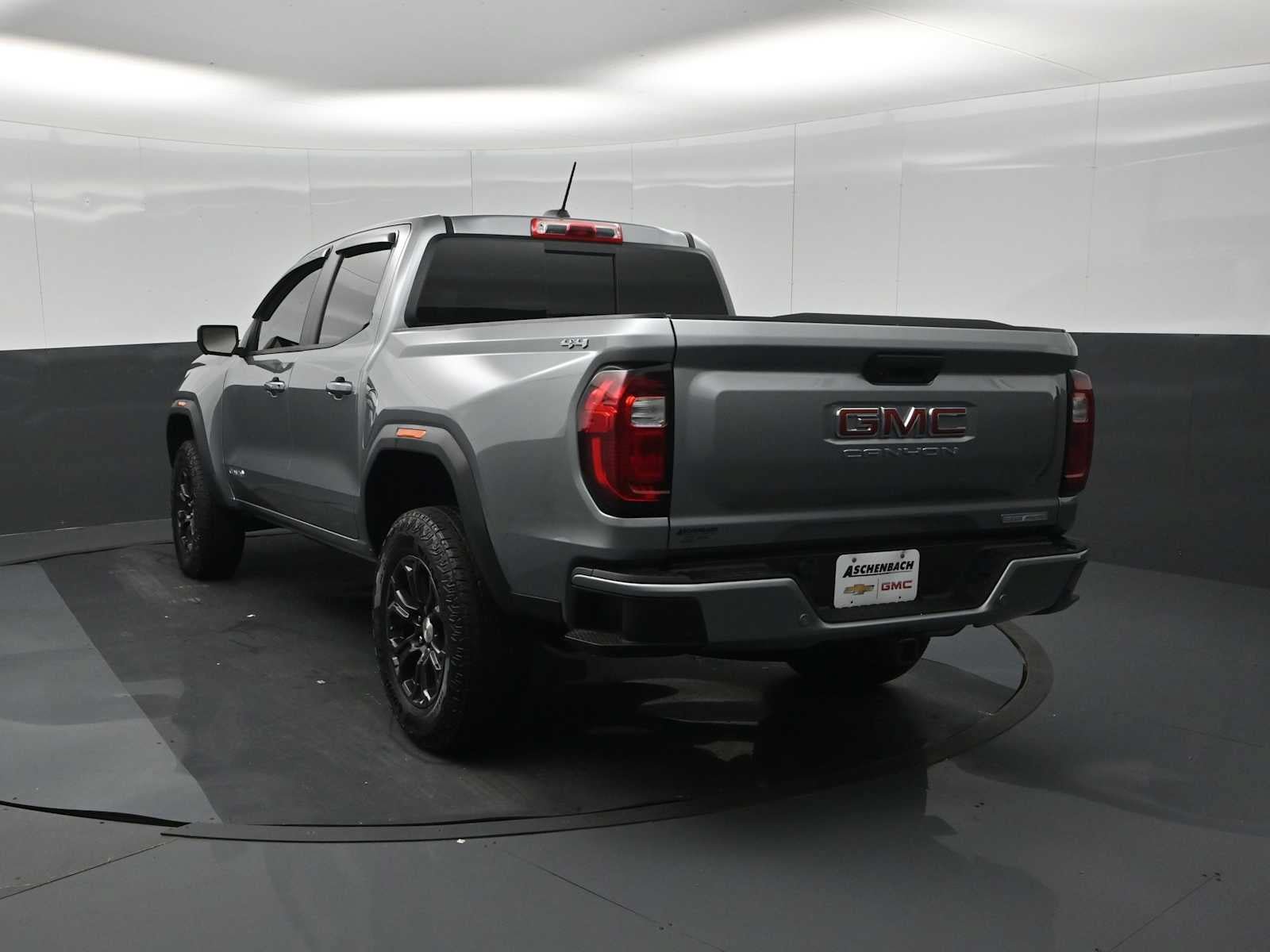 Used 2024 GMC Canyon Elevation w/ Convenience Package AWD/4WD image 7
