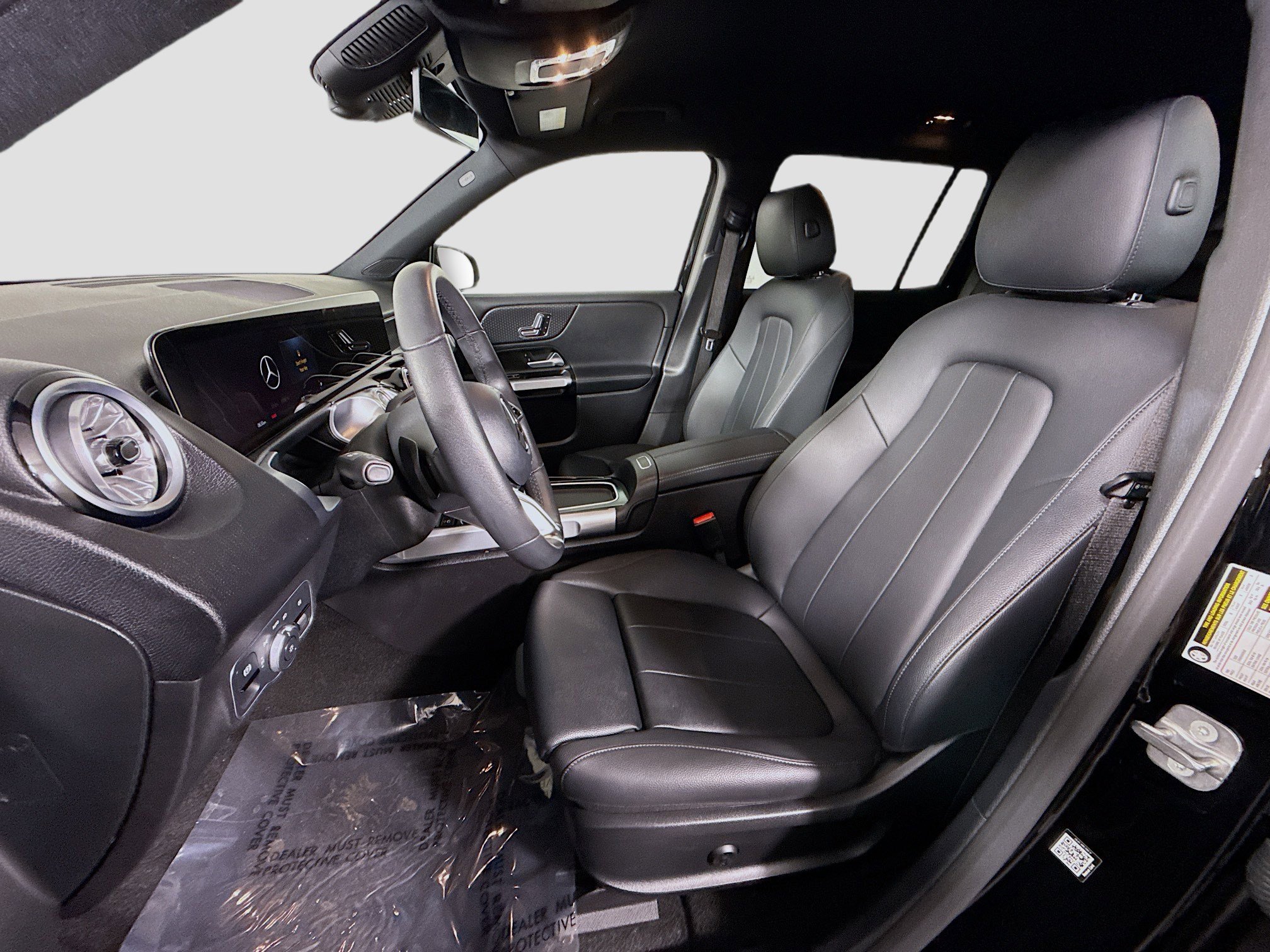 Used 2024 Mercedes-Benz EQB 300 4MATIC image 22