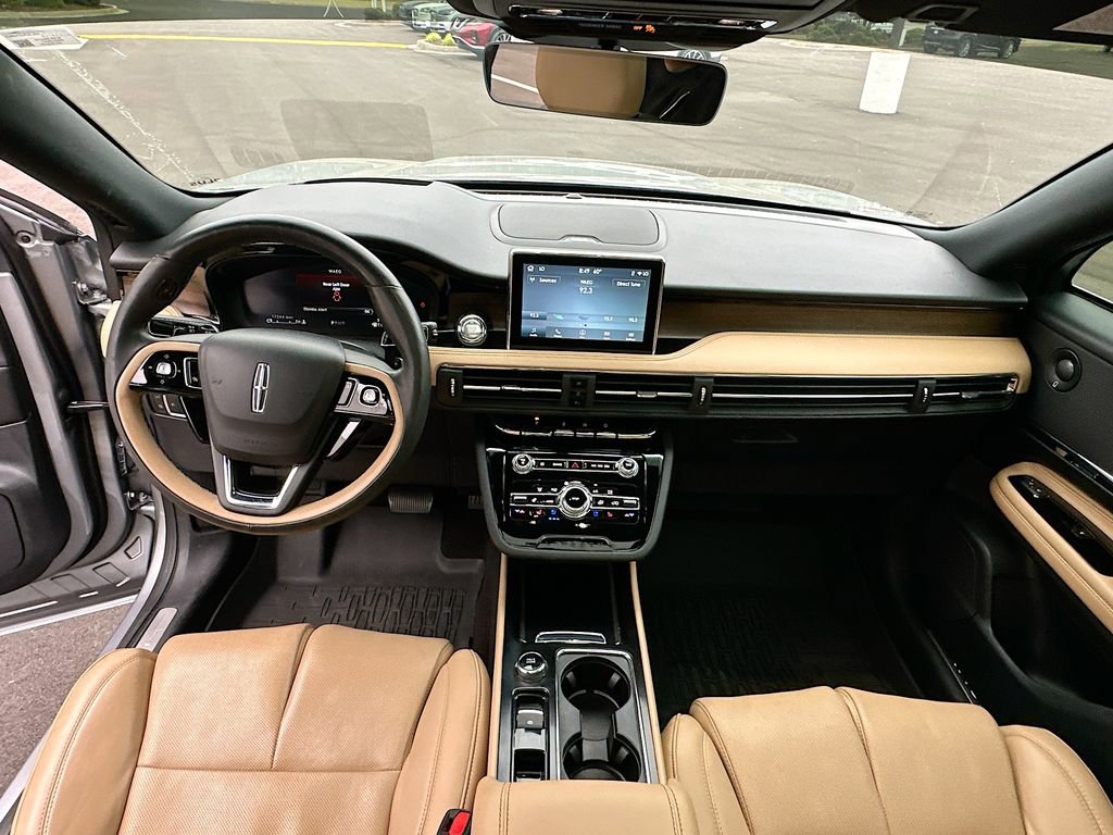 Certified 2022 Lincoln Corsair Grand Touring w/ Elements Technology Bundle AWD/4WD image 3