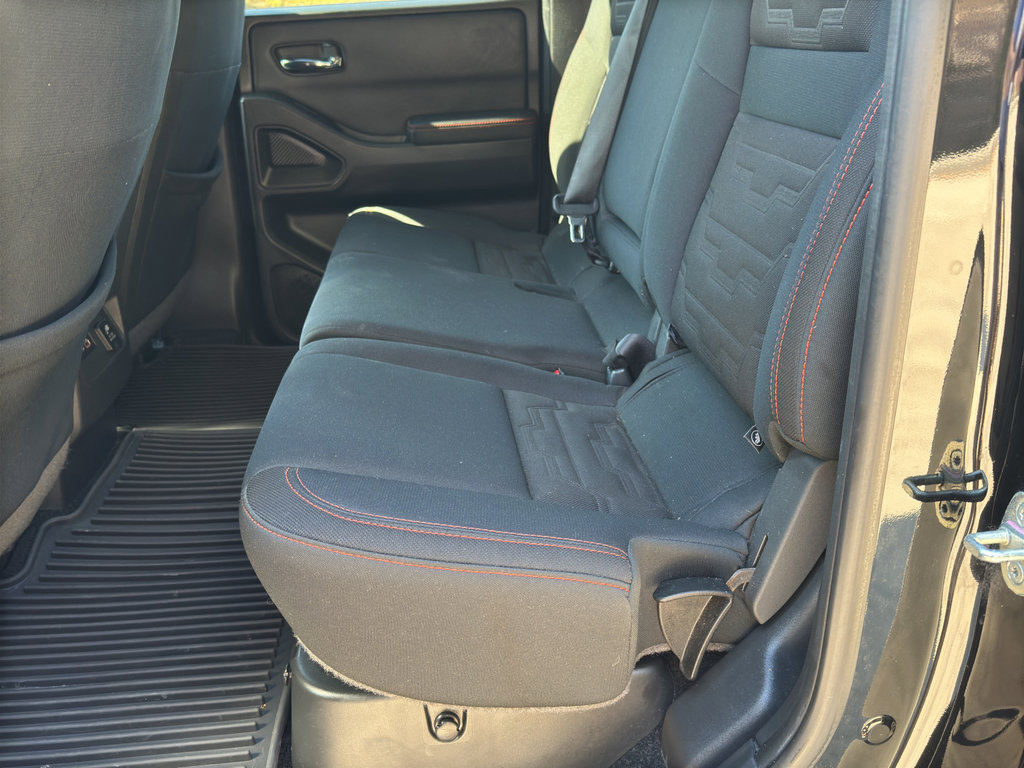 Used 2022 Nissan Frontier Pro-X image 23
