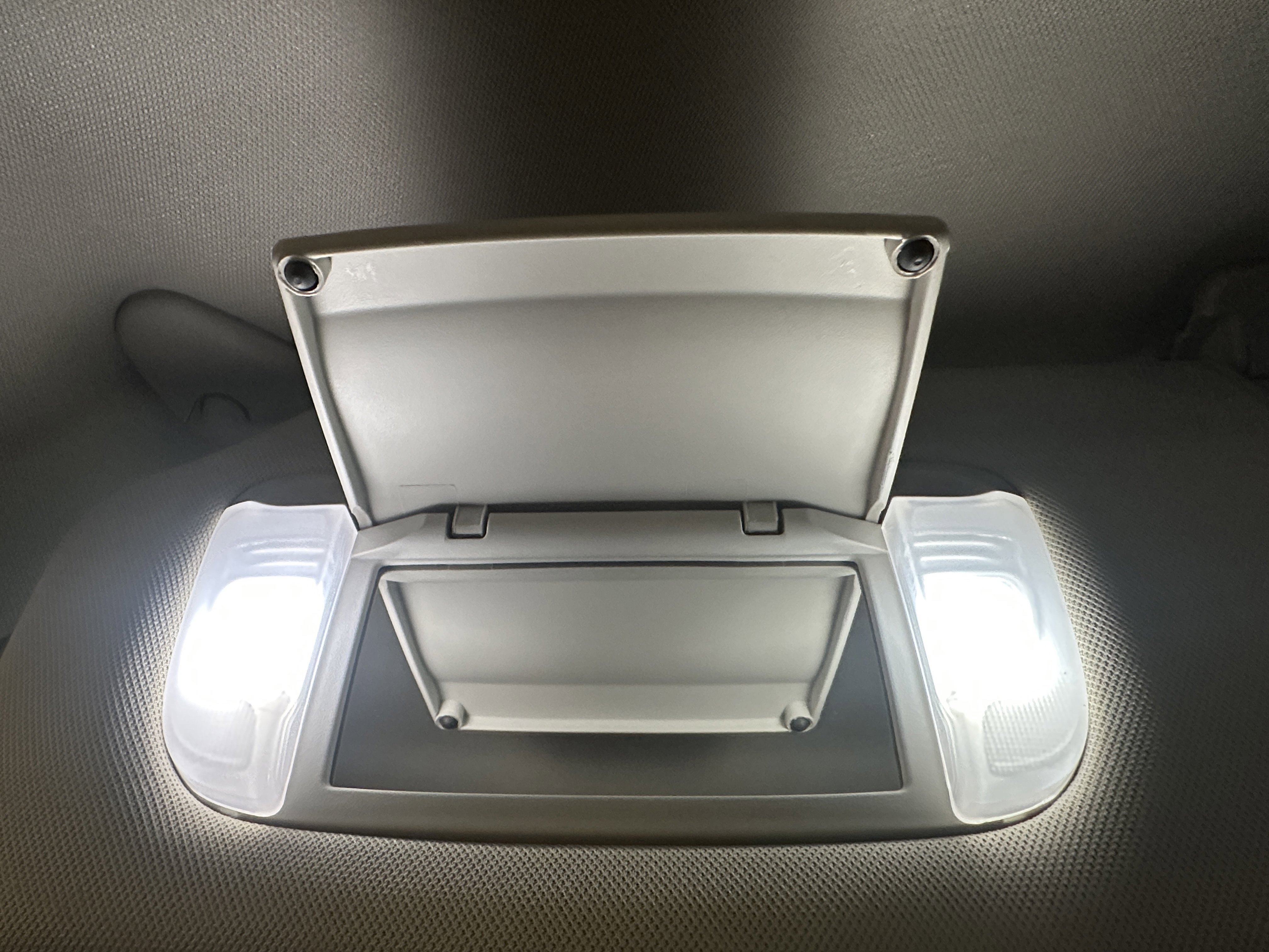 New 2025 Subaru Ascent Bronze Edition w/ Popular Package #2 image 9