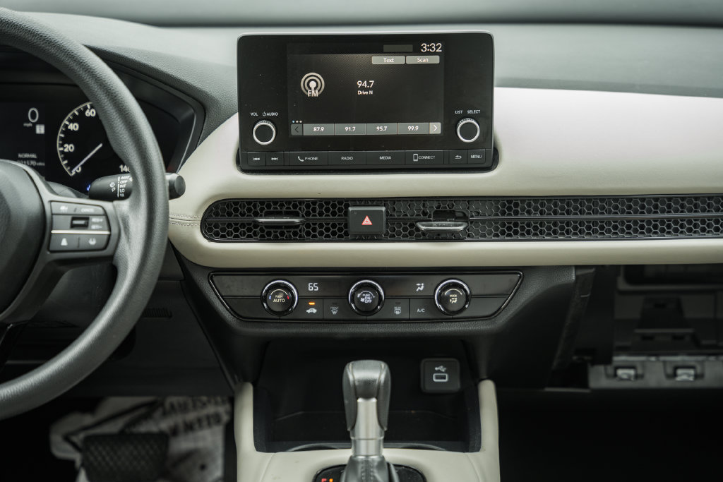 Used 2024 Honda HR-V LX image 18