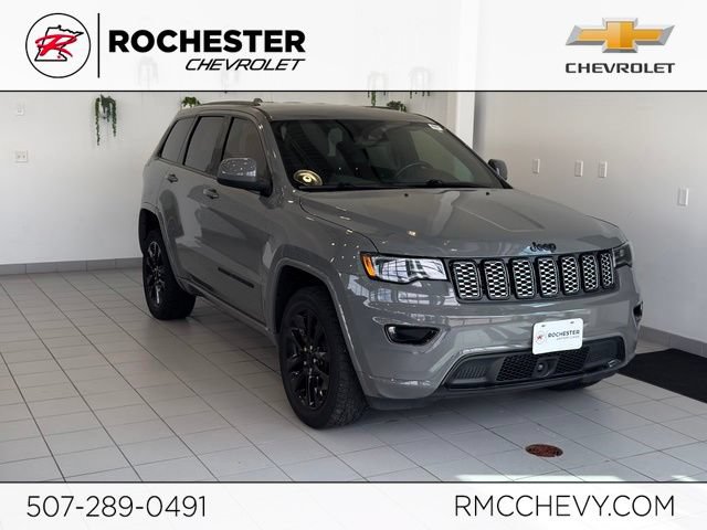 Used 2021 Jeep Grand Cherokee Laredo X AWD/4WD image 1