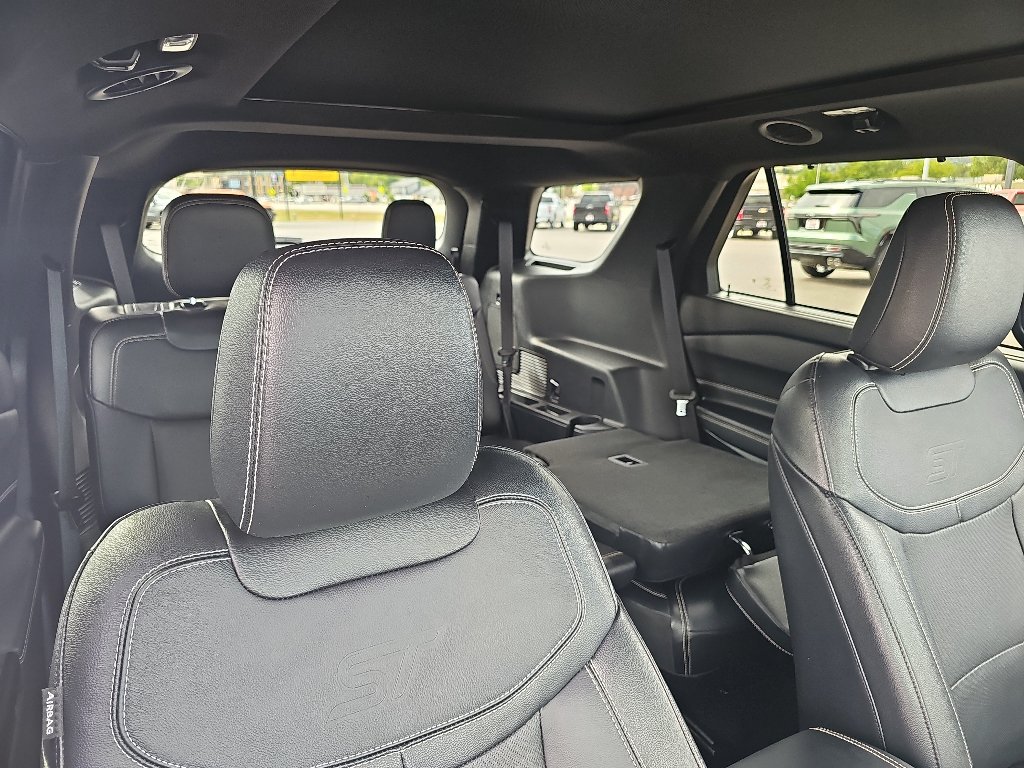 Used 2023 Ford Explorer ST w/ Equipment Group 401A AWD/4WD image 28