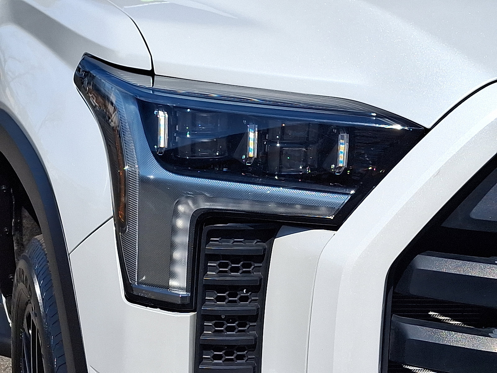 Used 2024 Toyota Tundra Limited image 10