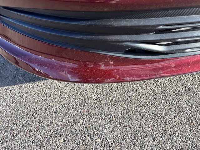 Used 2018 Chrysler Pacifica LX image 2