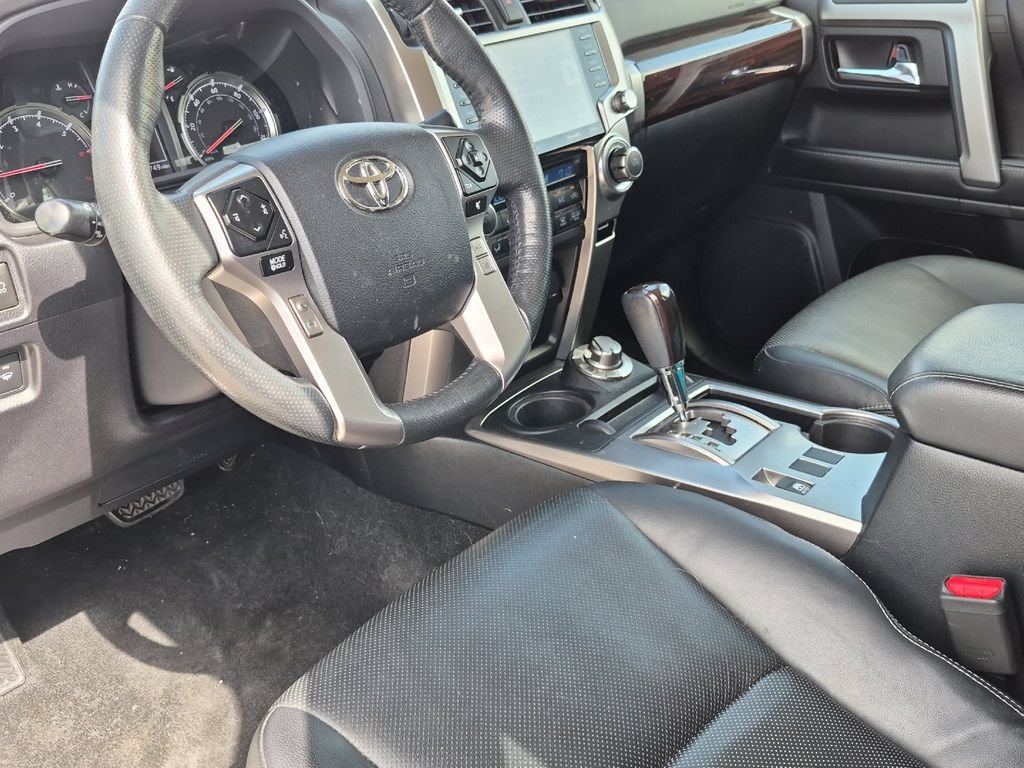 Used 2024 Toyota 4Runner Limited AWD/4WD image 10