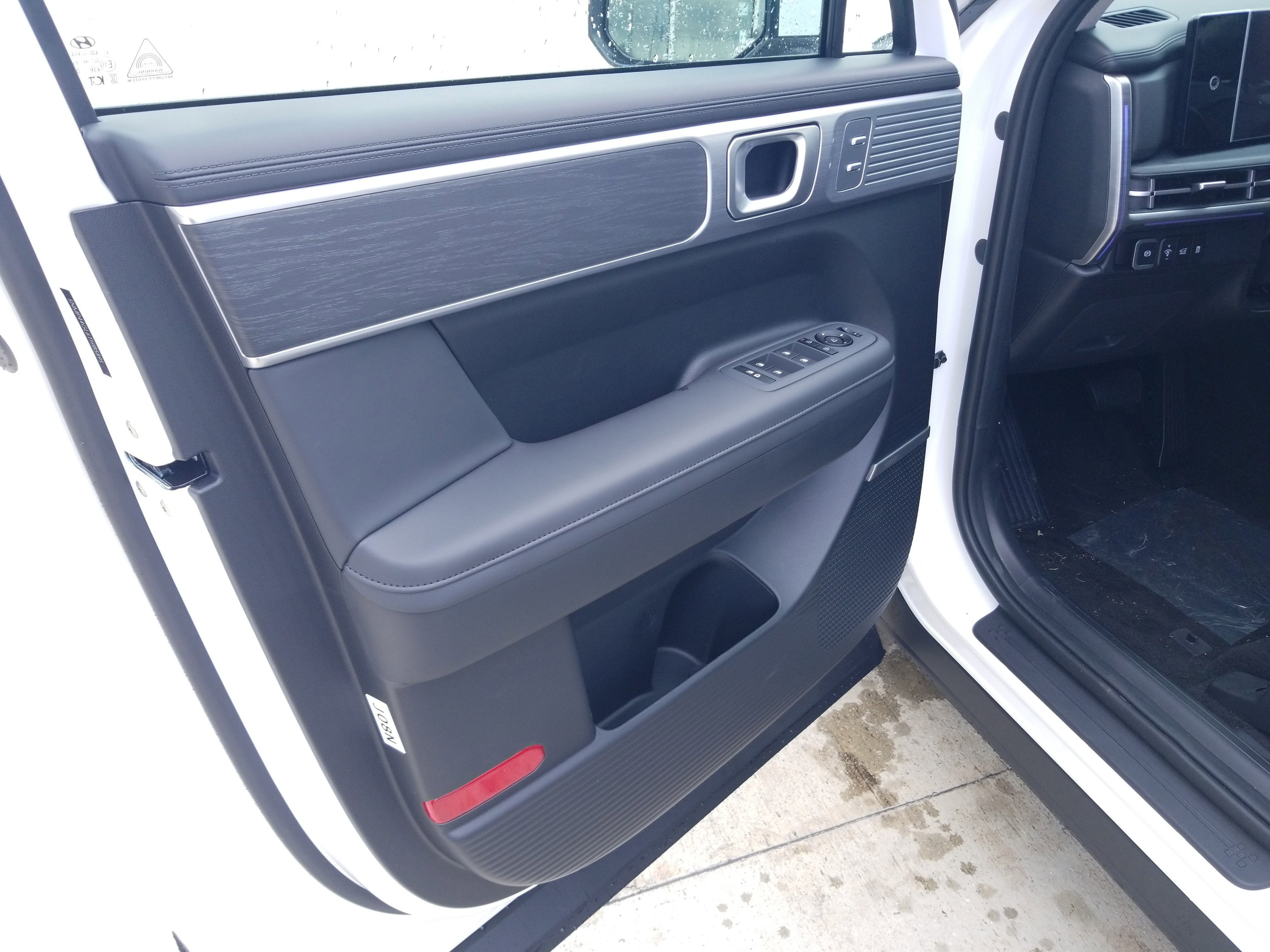 New 2026 Hyundai Santa Fe Limited FWD image 9