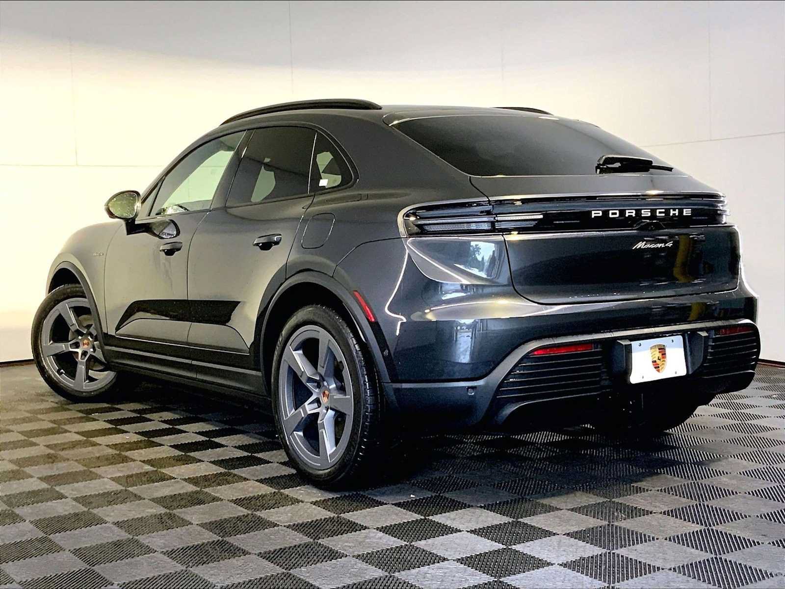New 2026 Porsche Macan 4 Electric AWD/4WD image 3