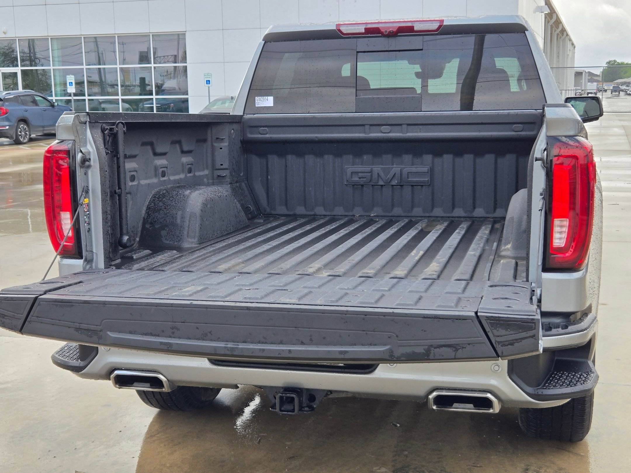 Certified 2025 GMC Sierra 1500 Denali w/ Technology Package RWD image 26