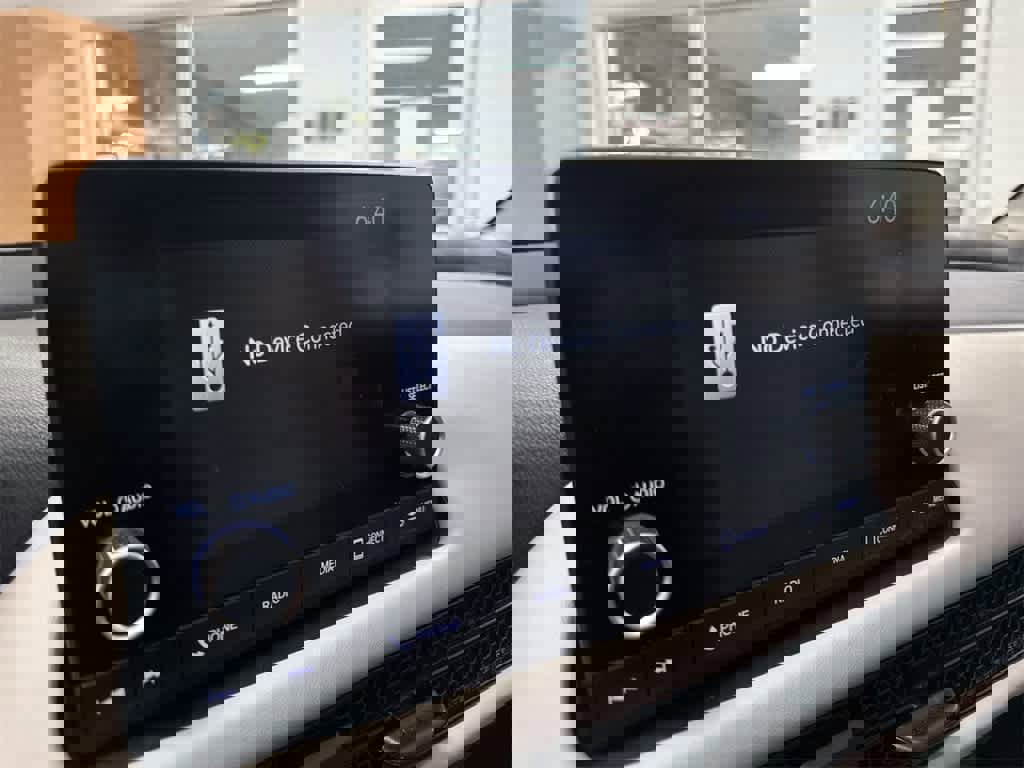 Certified 2024 Honda HR-V LX image 29