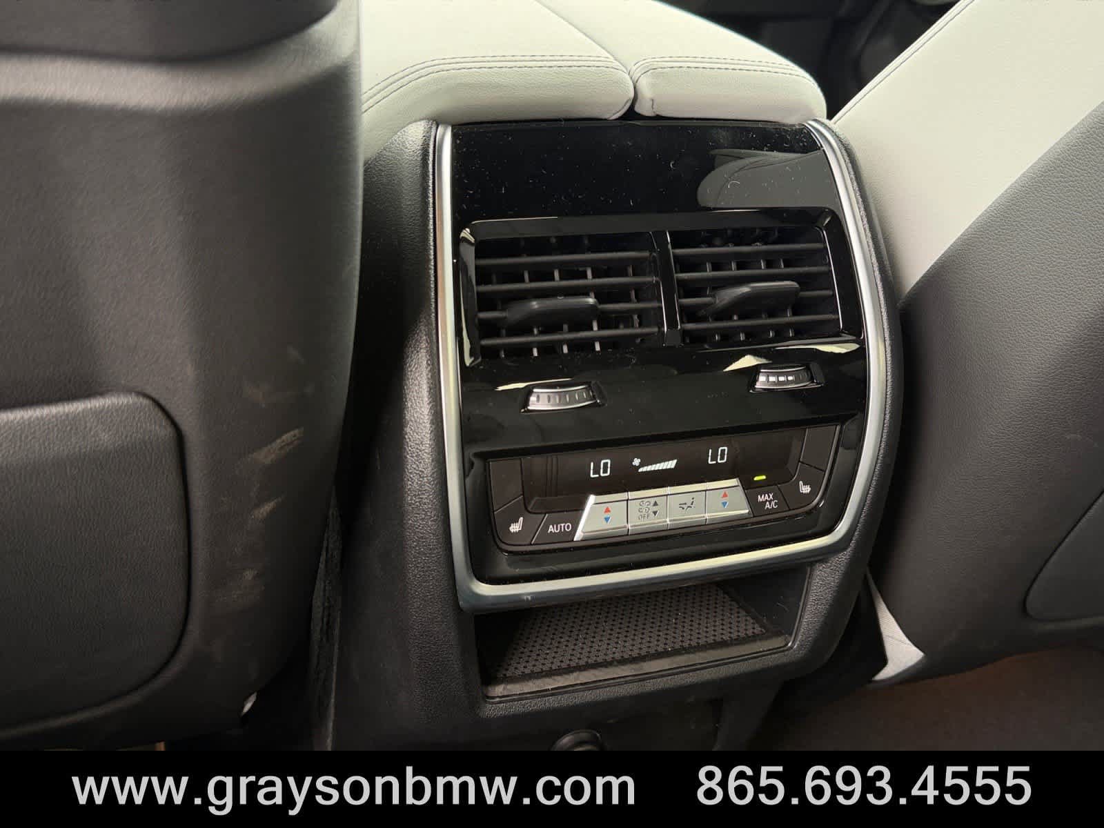 Used 2027 BMW X6 M60i AWD/4WD image 18