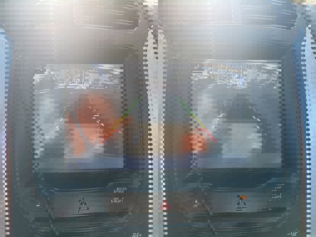 Used 2015 Ford Explorer XLT w/ Equipment Group 202A image 13