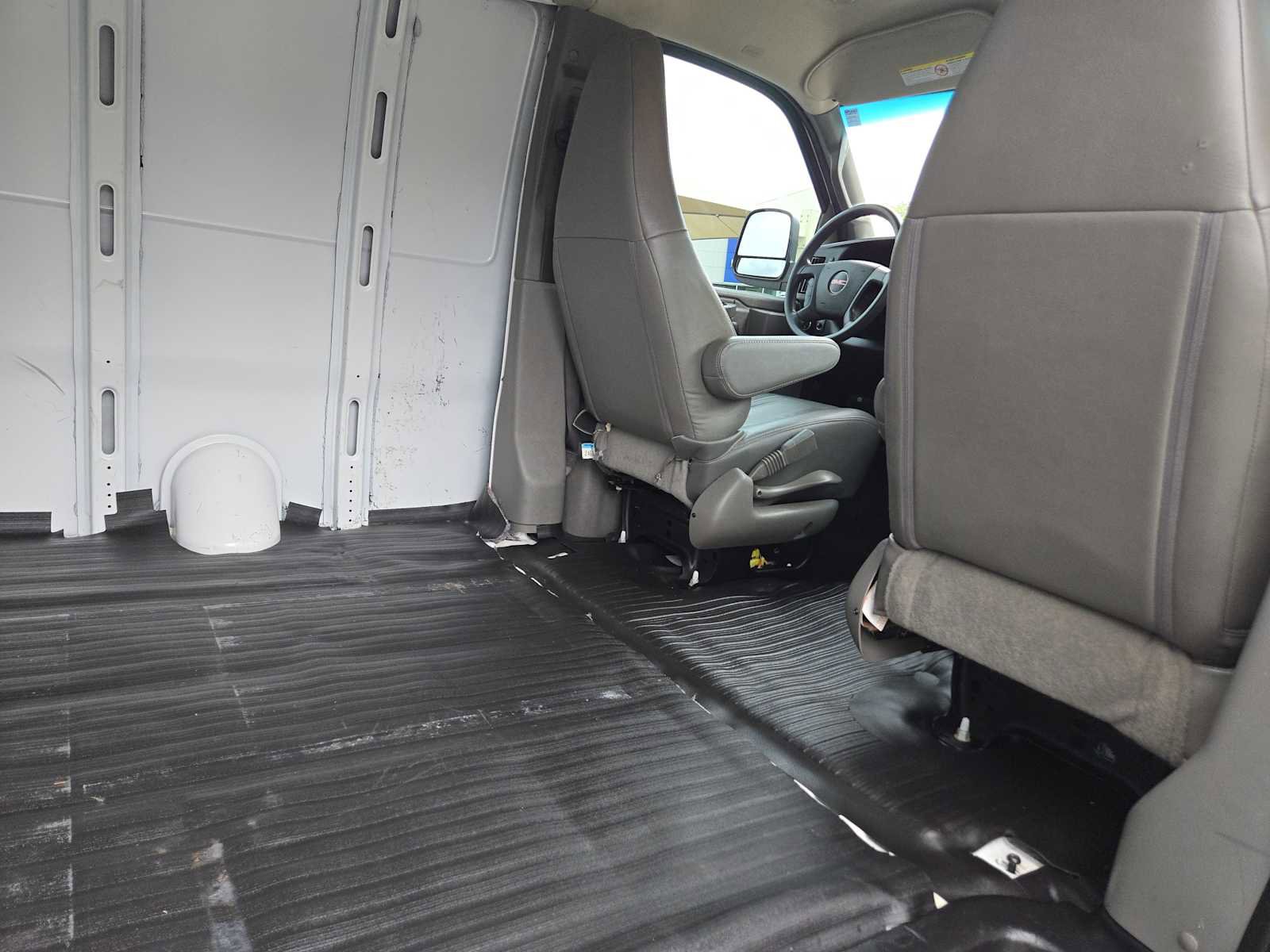 Used 2020 GMC Savana 2500 w/ Driver Convenience Package image 23