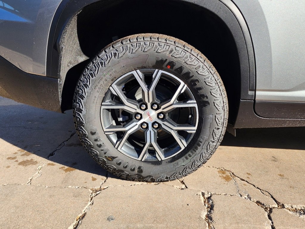 New 2026 GMC Acadia AT4 w/ Luxury Package image 57