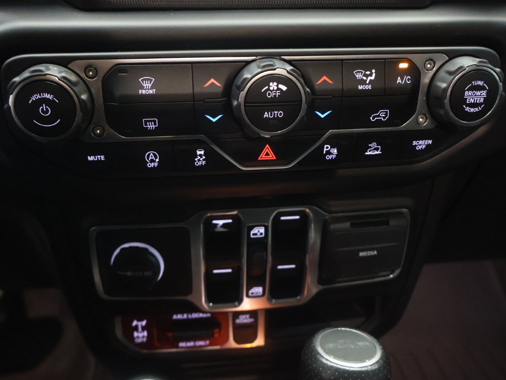 Used 2021 Jeep Gladiator Mojave AWD/4WD image 23