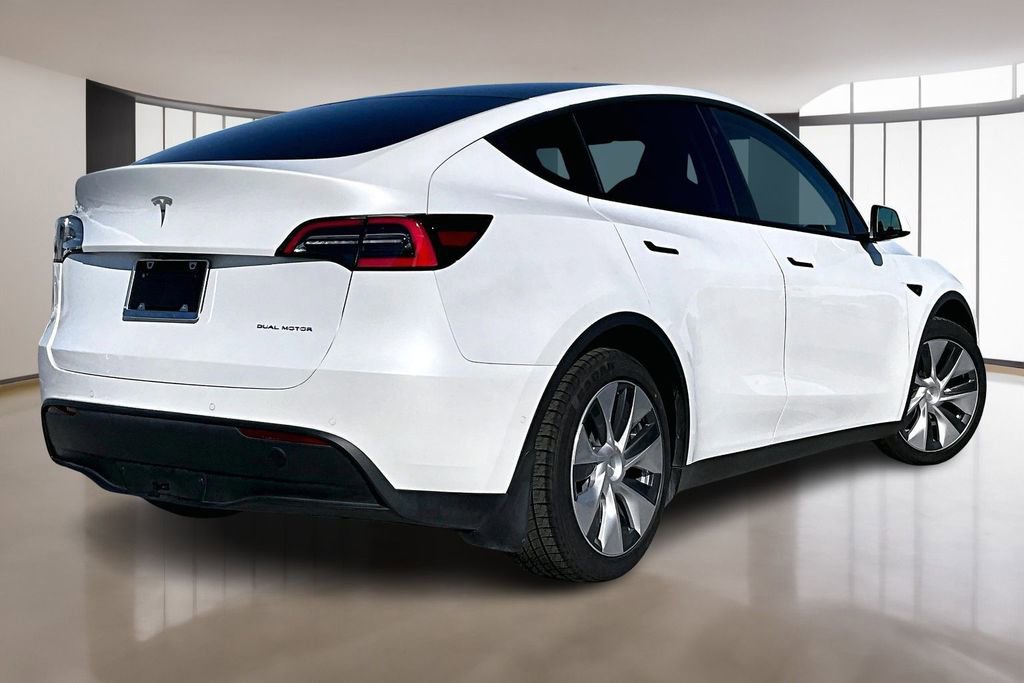 Used 2021 Tesla Model Y Long Range image 6