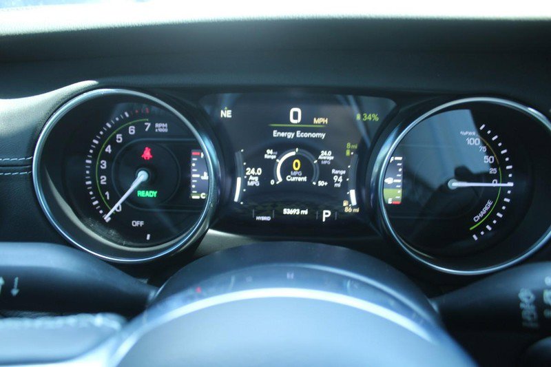 Used 2022 Jeep Wrangler Unlimited Sahara w/ Cold Weather Group image 19