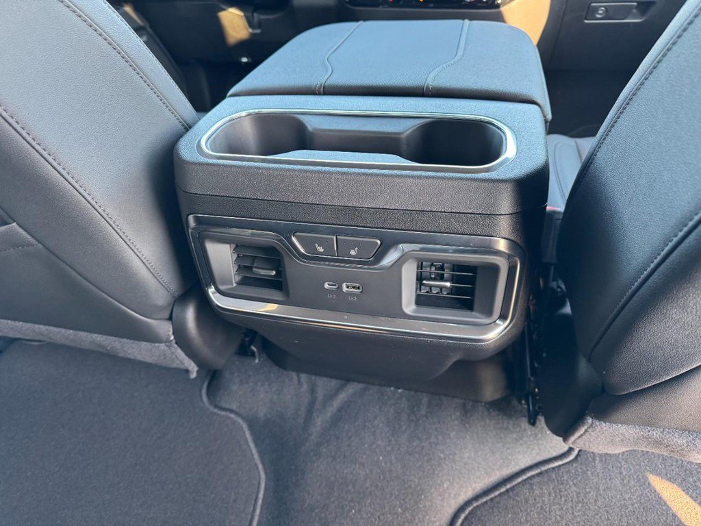 New 2026 GMC Sierra 2500 SLT w/ SLT Premium Package image 15