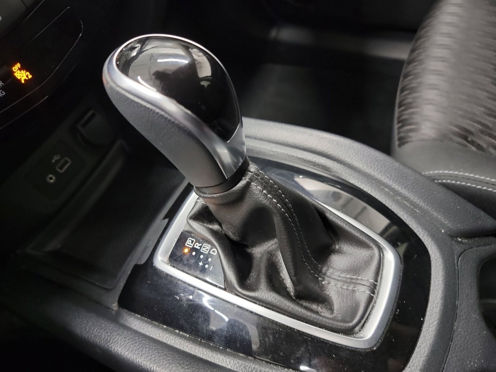 Used 2020 Nissan Rogue SV image 26