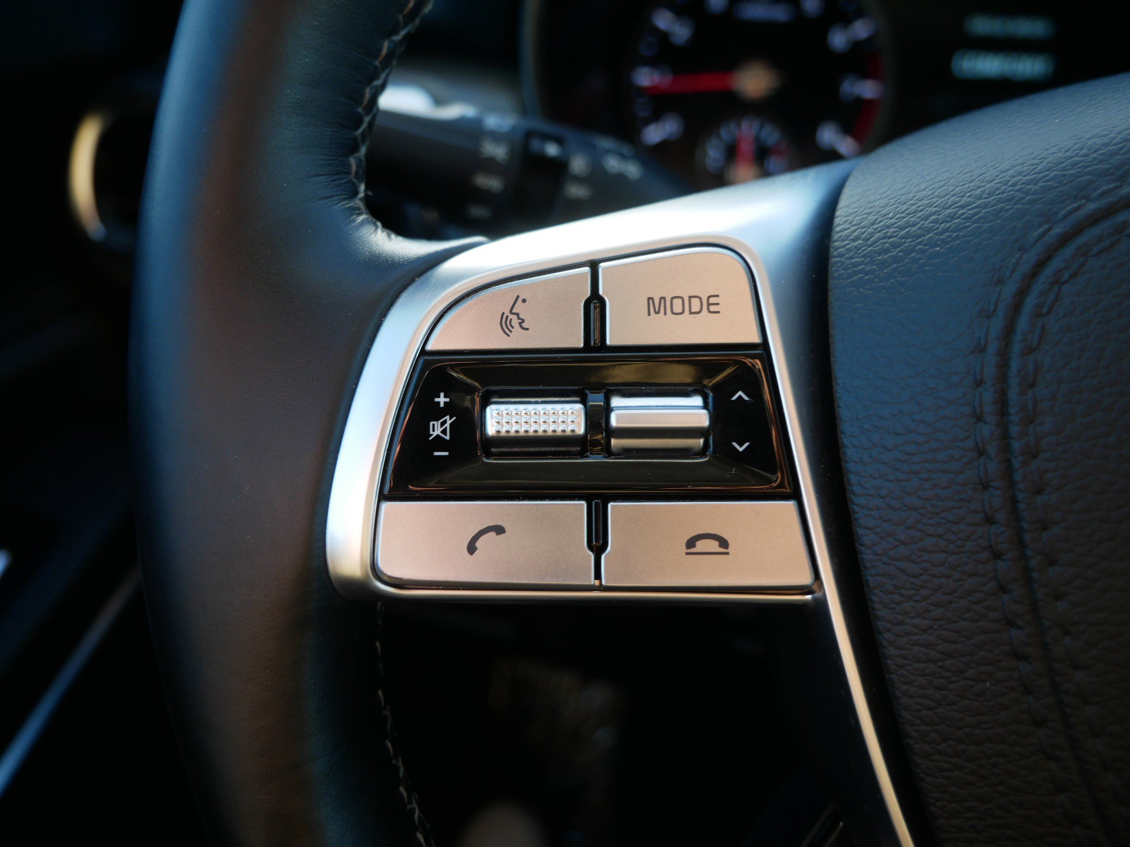 Used 2022 Kia Telluride SX w/ SX Prestige Package image 28